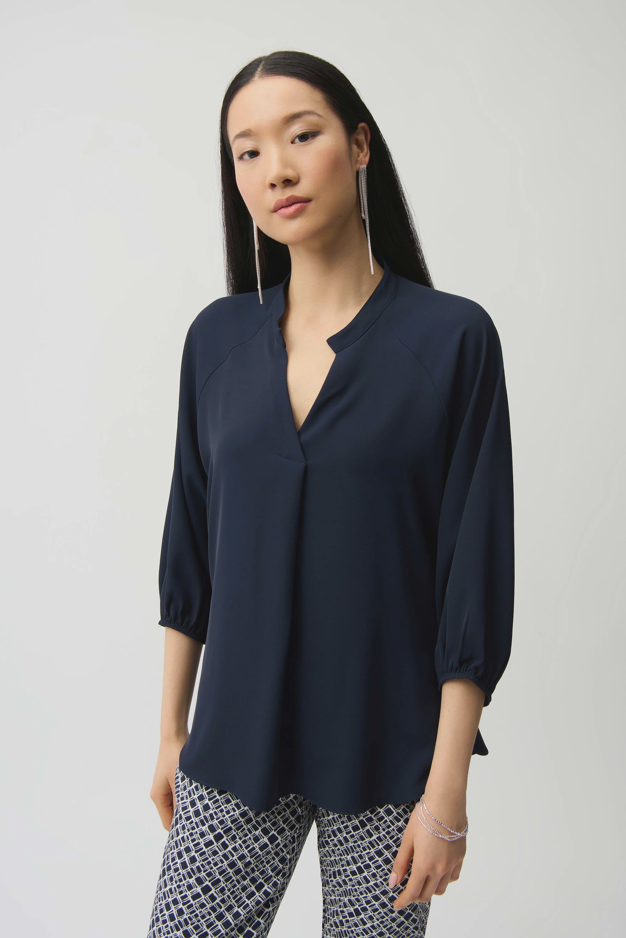 Joseph Ribkoff - Top / Woven Twill Boxy Top With Mandarin Collar