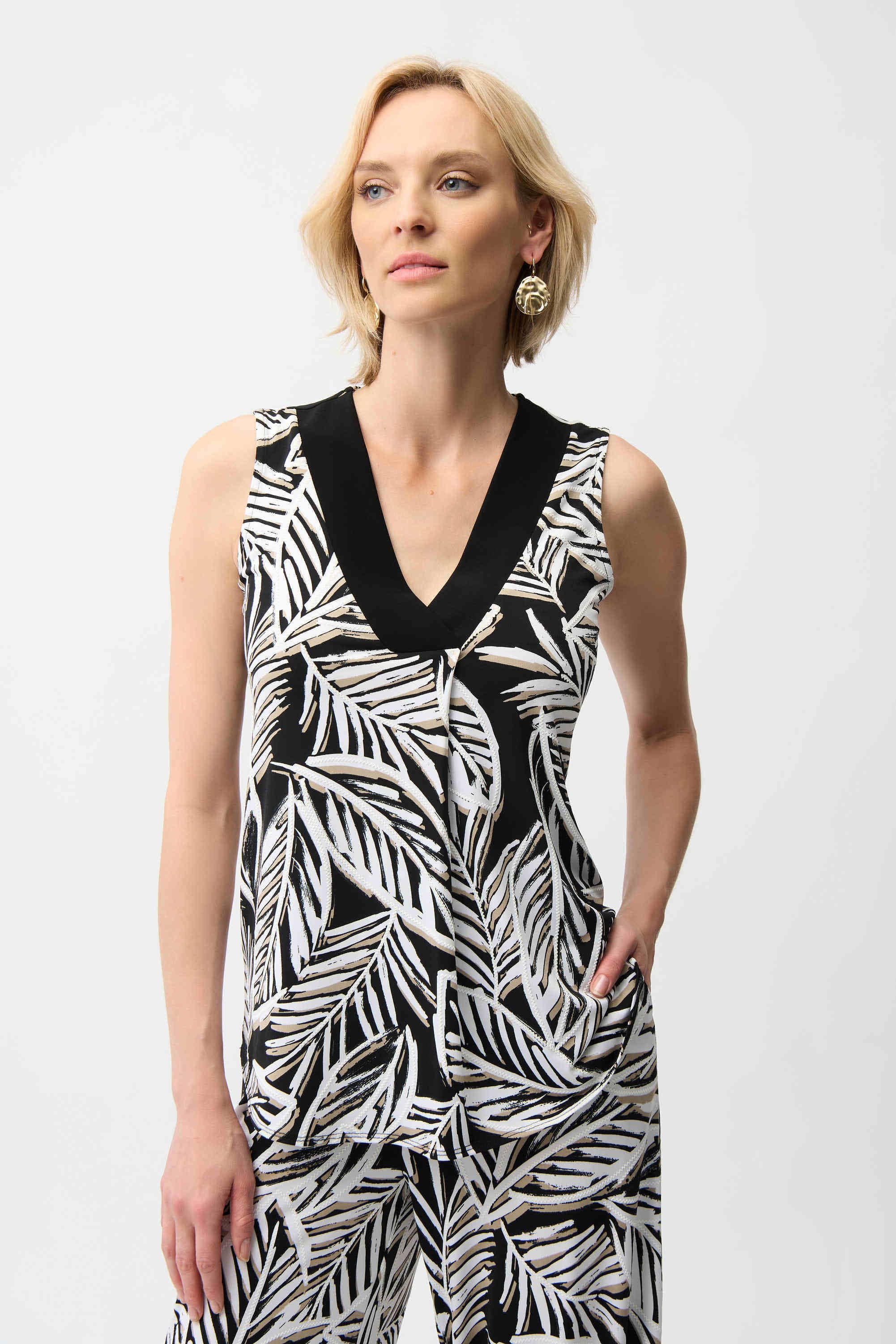 Joseph Ribkoff - Top / Silky Knit Tropical Print Sleeveless Trapeze Top