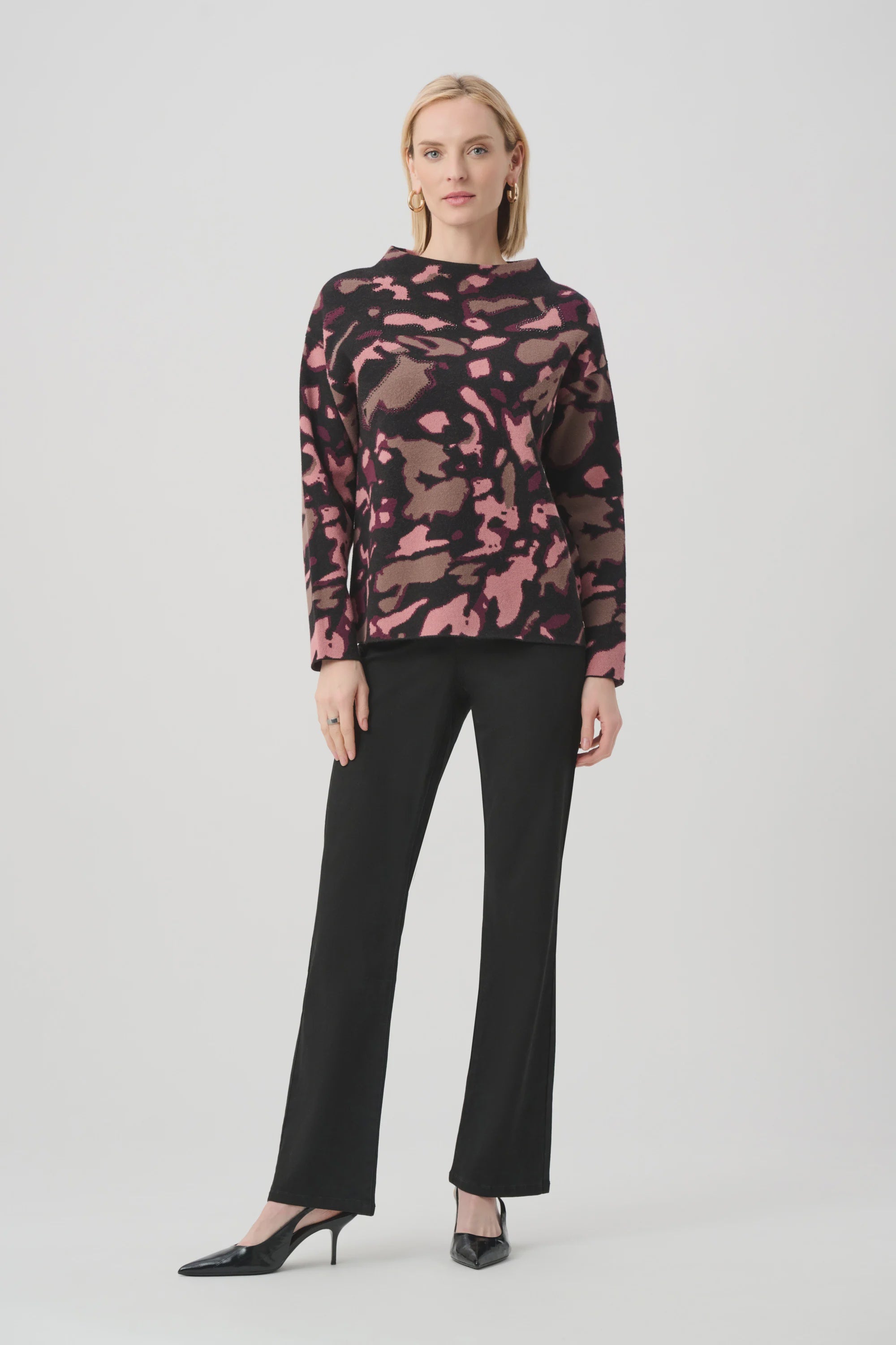 Joseph Ribkoff - Top / Abstract Jacquard Sweater With Rhinestone Detail